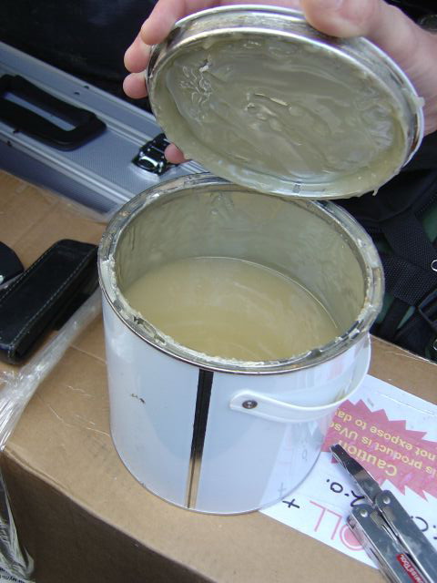 Вскрытие банки ТехноПласт-паста / FibaGel